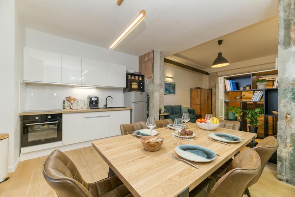 Loft Urban Garden: 4 People - Wifi Fiber - Terrace * Grenoble